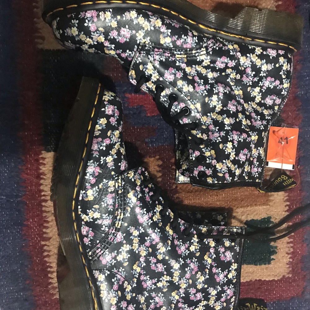Dr.Martens! Authentic!